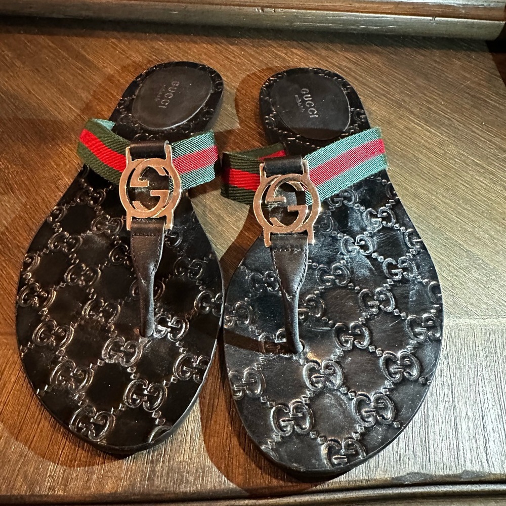 Gucci sandals